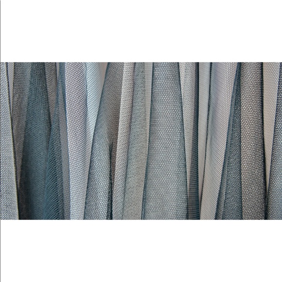 Never worn - Mesh pleated skirt - Picture 2 of 3